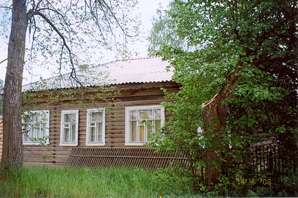 Школа в деревне Анисимово, где училась Е.А.Головина