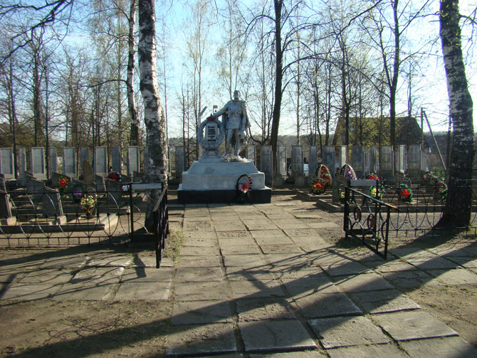 Воинский мемориал в Пустошке