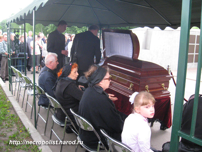 Похороны В.М. Невинного 3.6.09. Прощание, фото Двамала