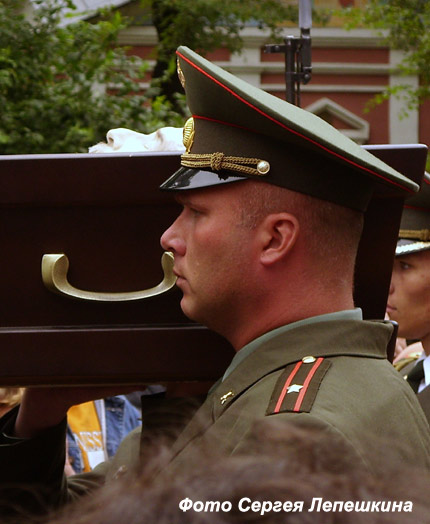 Похороны А.И. Солженицына 6.8.08 г.  фото С. Лепешкина