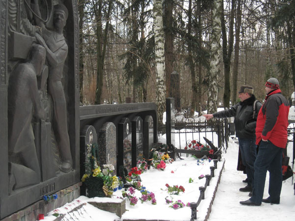 Кузьминское кладбище, мемориал К-19, 6 марта 2010 г.