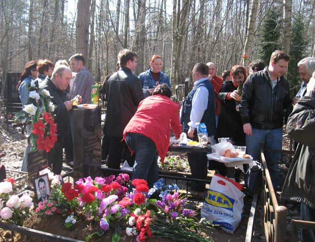 Николо-Архангельское кладбище 10 апреля 2010 г., фото Двамала